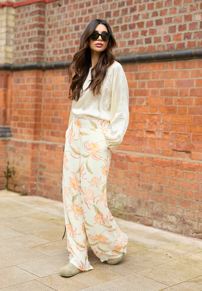 Lunch Outfit Ideas with Lily and Lionel