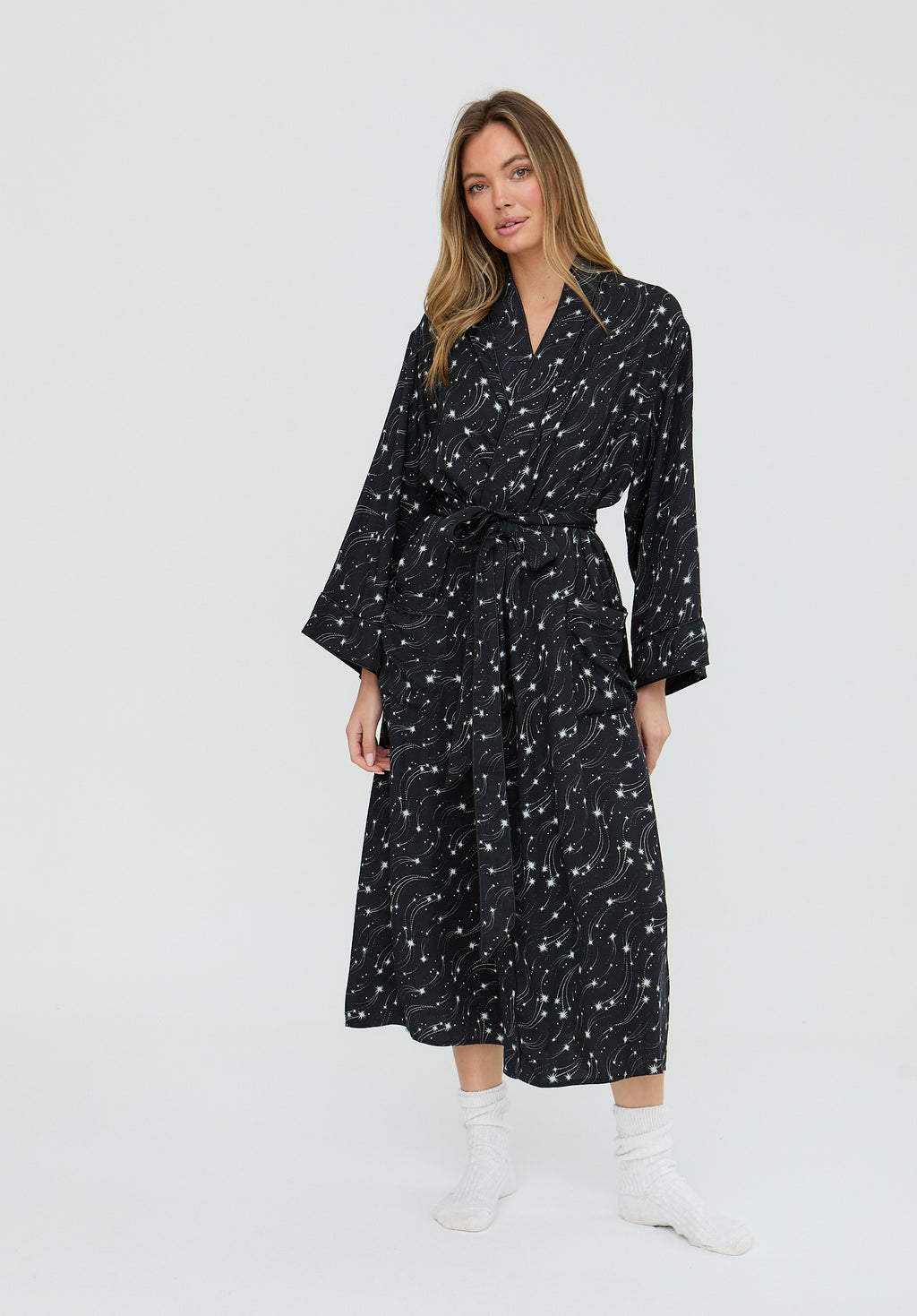 Corina Kimono Style Shooting Star Print Robe In Black – Lily and Lionel ...