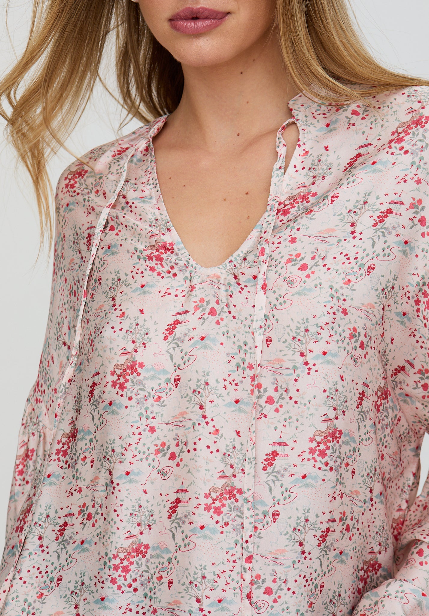 Rosetti Billowy Sleeves Wishing Well Floral Print Blouse In Multi
