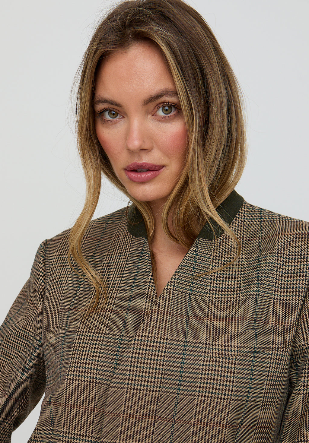 Leah Collarless Check Print Jacket In Brown