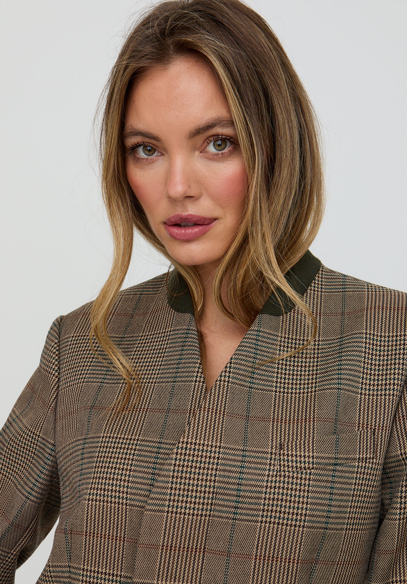 Leah Collarless Check Print Jacket In Brown