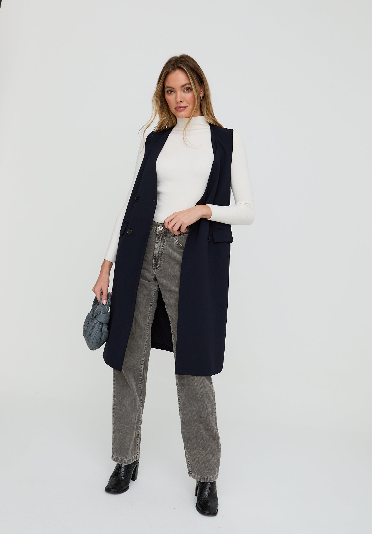 Myra Sleeveless Long Jacket In Navy