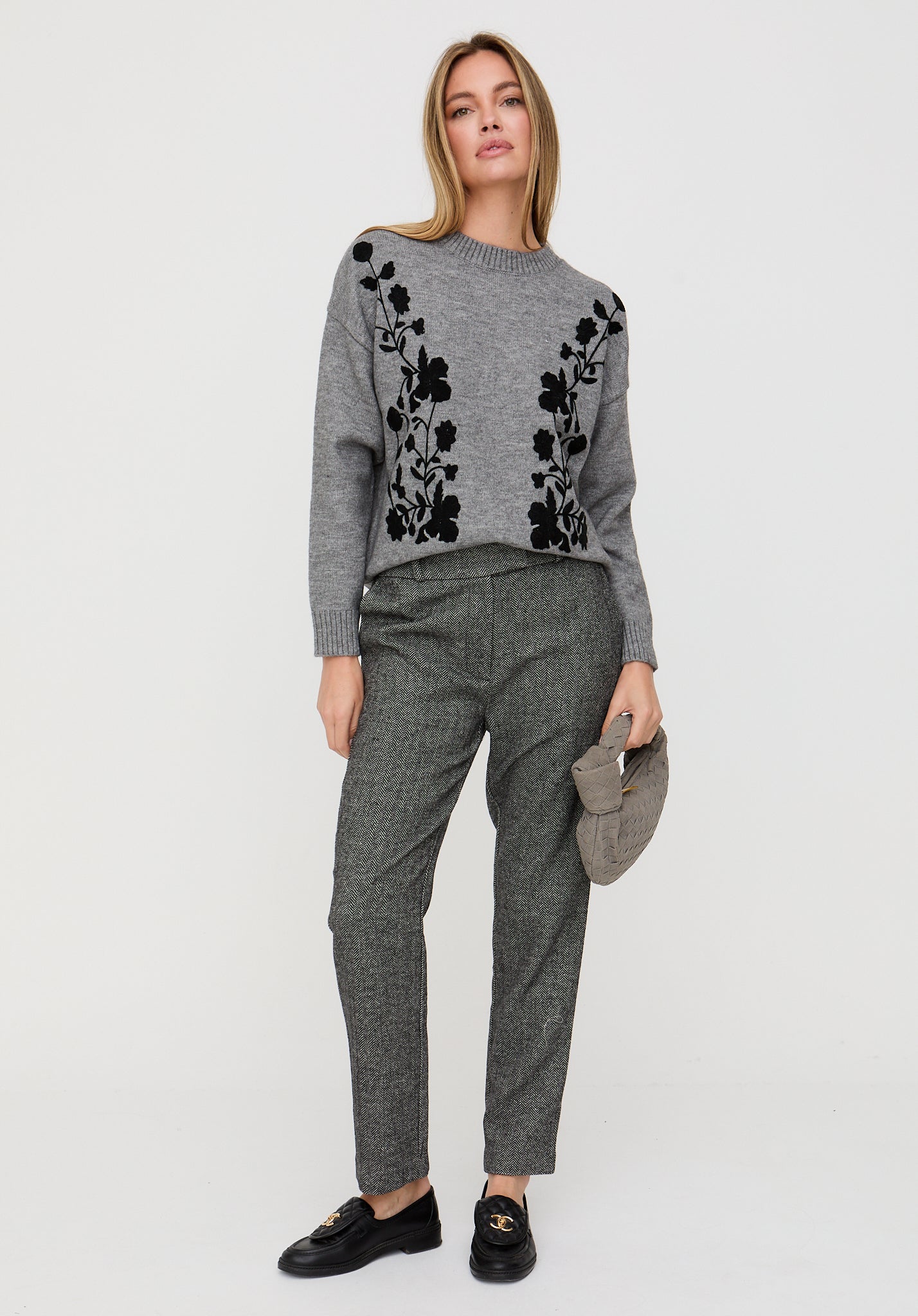 Lily and Lionel リリーアンドライオネル イラストプリントシルクストール  ホワイト Lily & Lionel | Premium Clothing and Accessories for the Modern