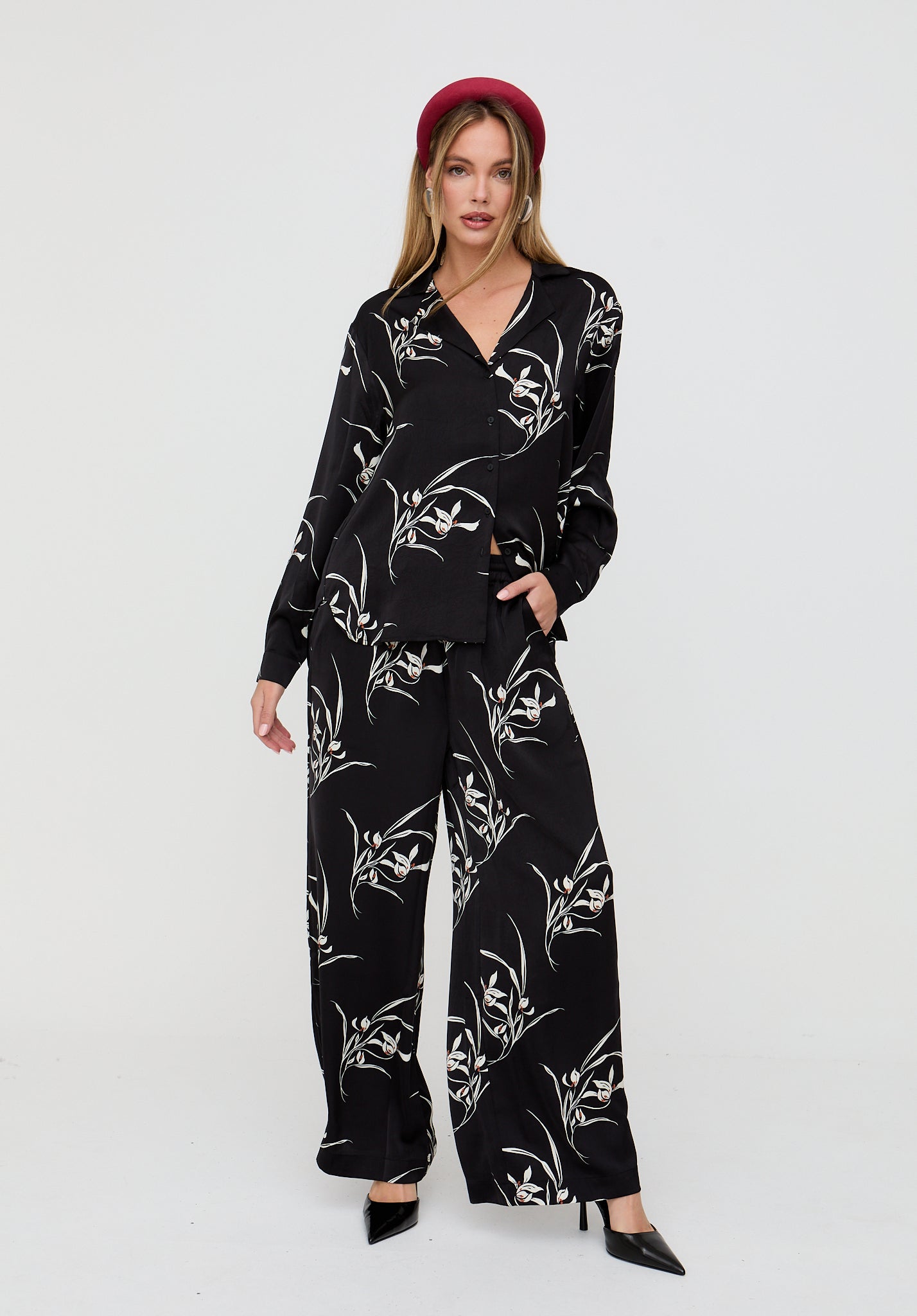 Lillibet Large Floral Print Shirt In Black