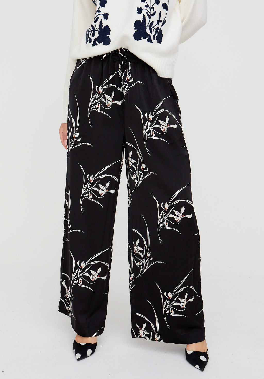 Lillibet Wide Leg Large Floral Print Trouser In Black
