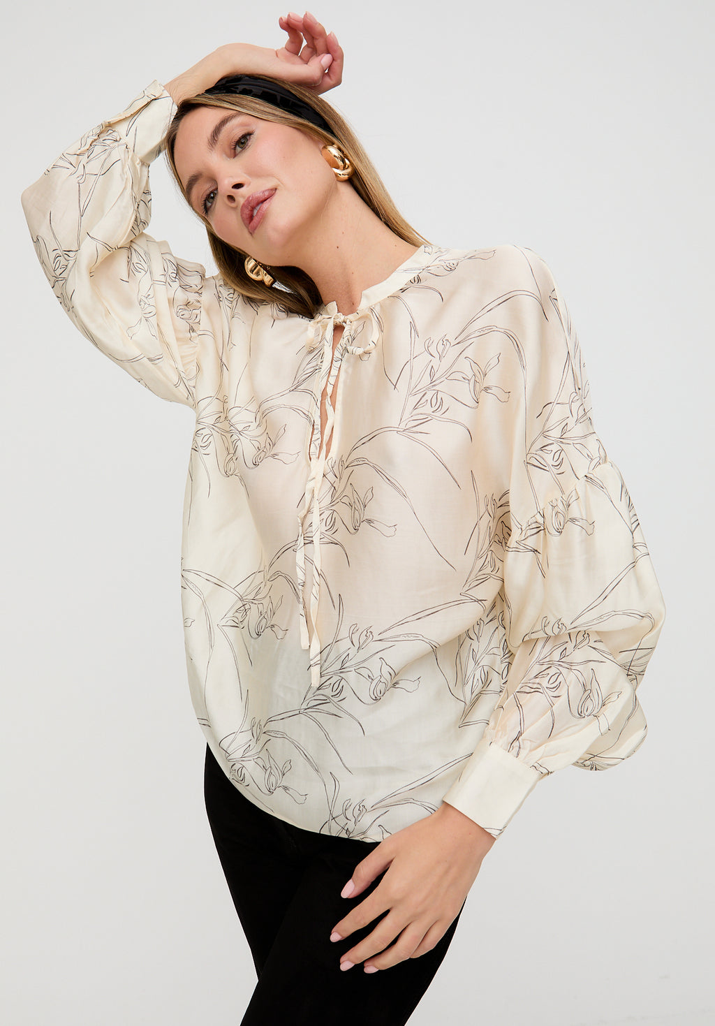 Rosetti Billowy Sleeves Hand Drawn Floral Print Blouse In Cream