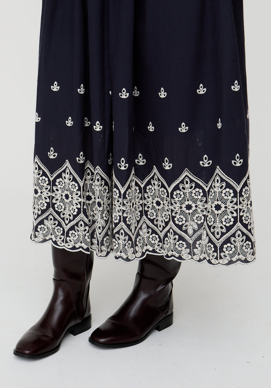 Cora Sleeveless Jersey Bodice Embroidered Midi Dress In Navy