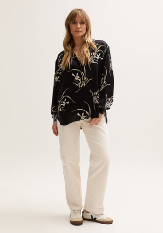 Lillibet Large Floral Print Shirt In Black