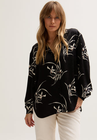 Lillibet Large Floral Print Shirt In Black