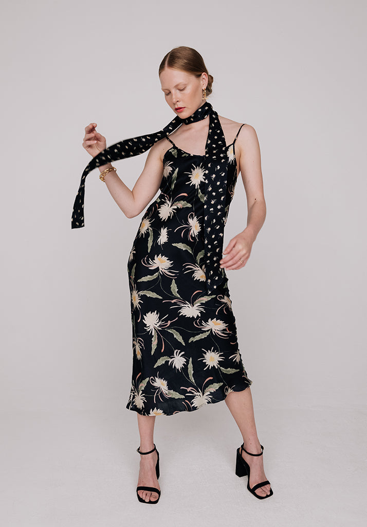 Luxury Scarves | Silk, Cashmere and Wool Womens Scarves