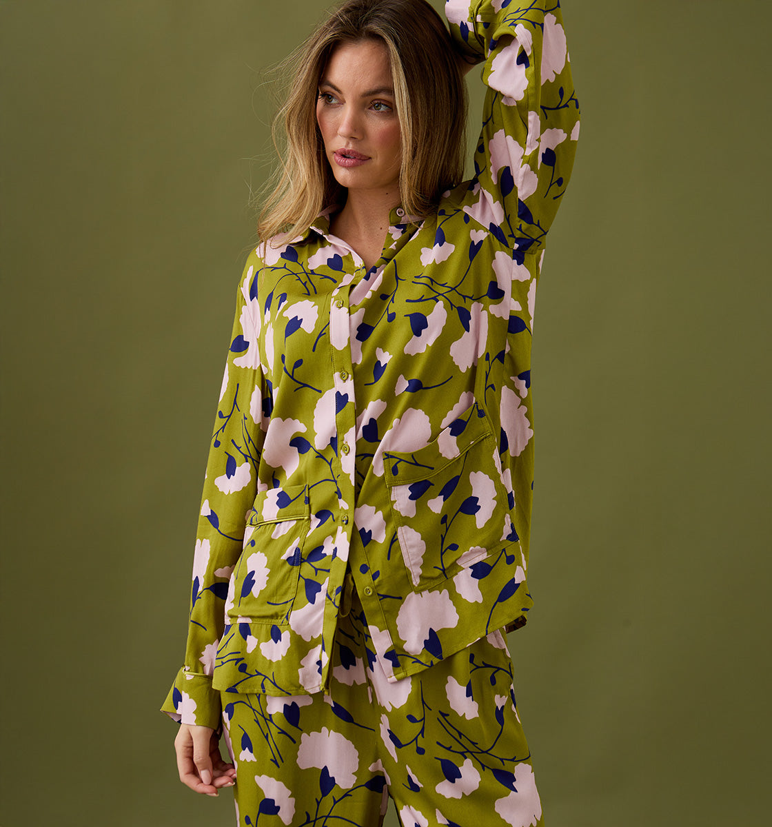 Evie Long Sleeve Floral Print Pyjama Set In Green