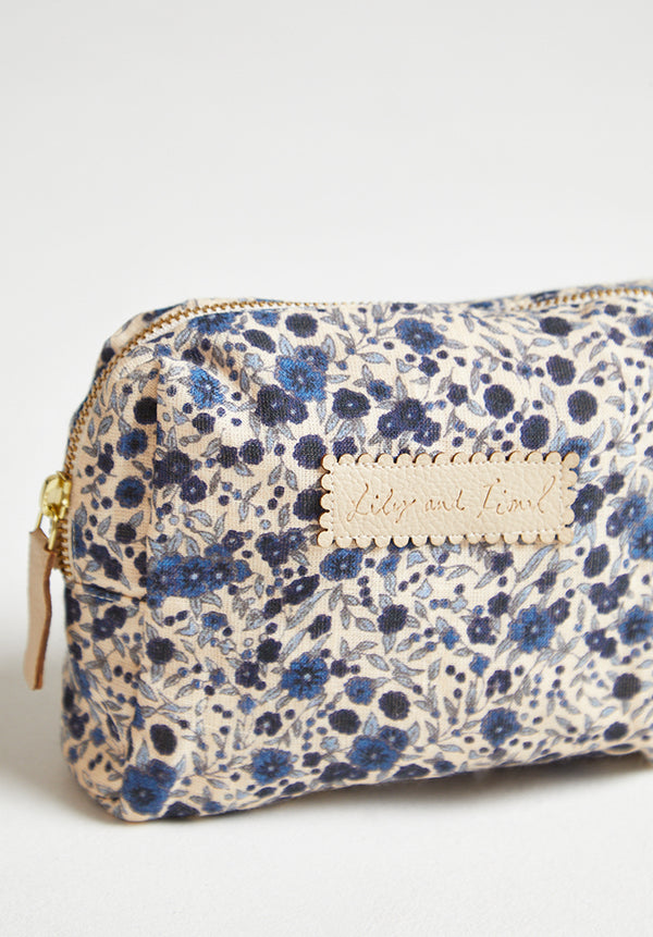 Cosmetic Bag Aster Floral Blue