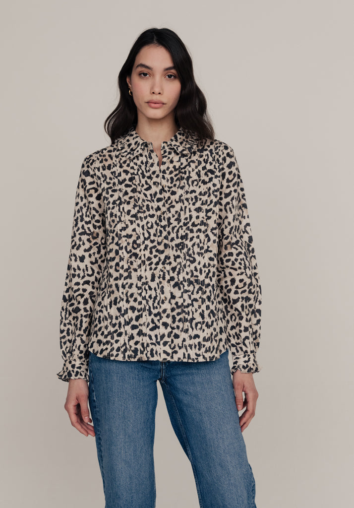 Emeline Vintage Animal Shirt in Cream